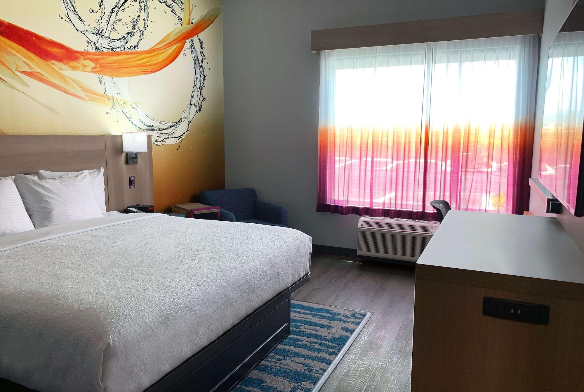La Quinta Inn & Suites By Wyndham San Antonio Seaworld Lafb Zewnętrze zdjęcie