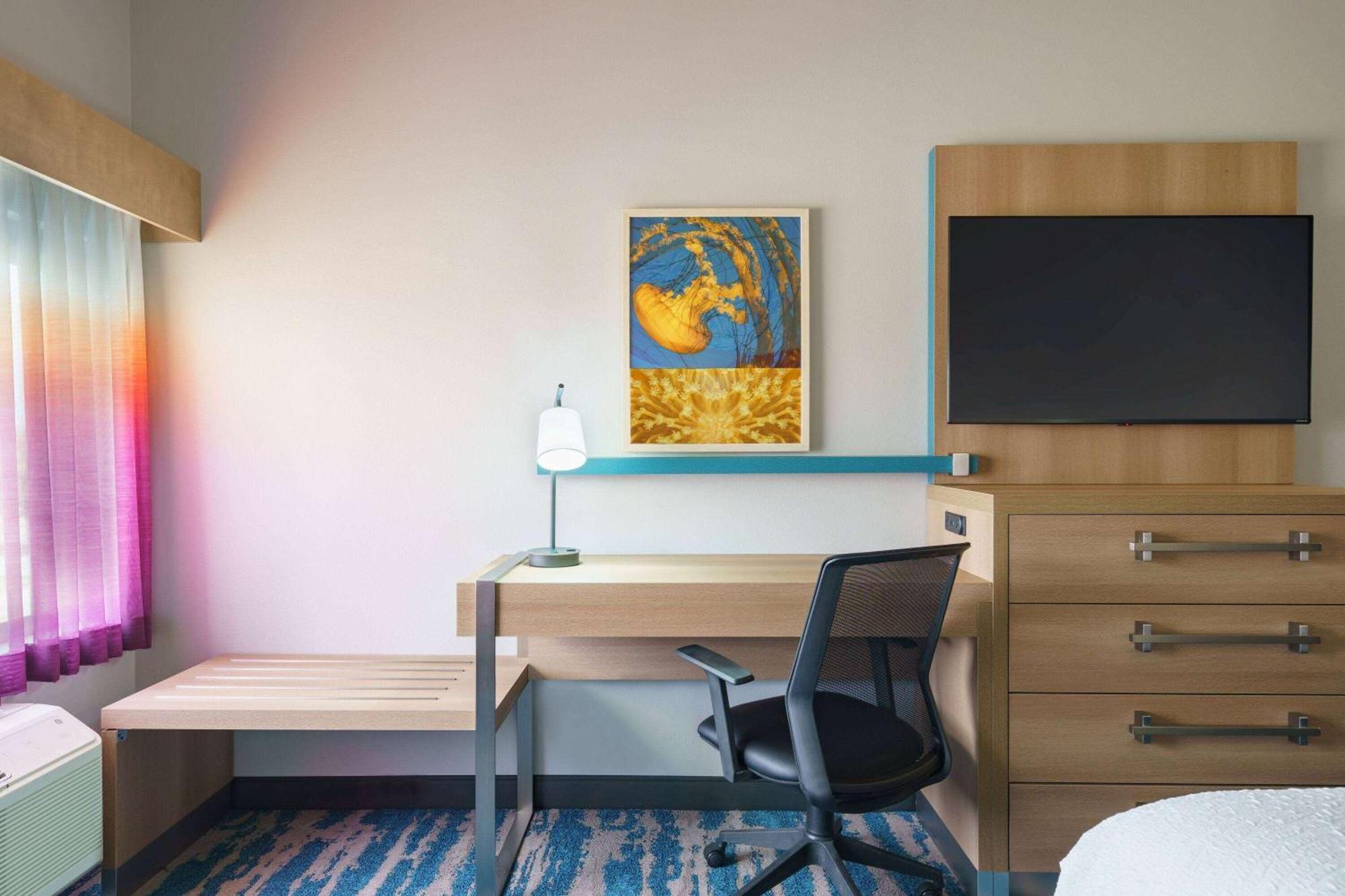 La Quinta Inn & Suites By Wyndham San Antonio Seaworld Lafb Zewnętrze zdjęcie