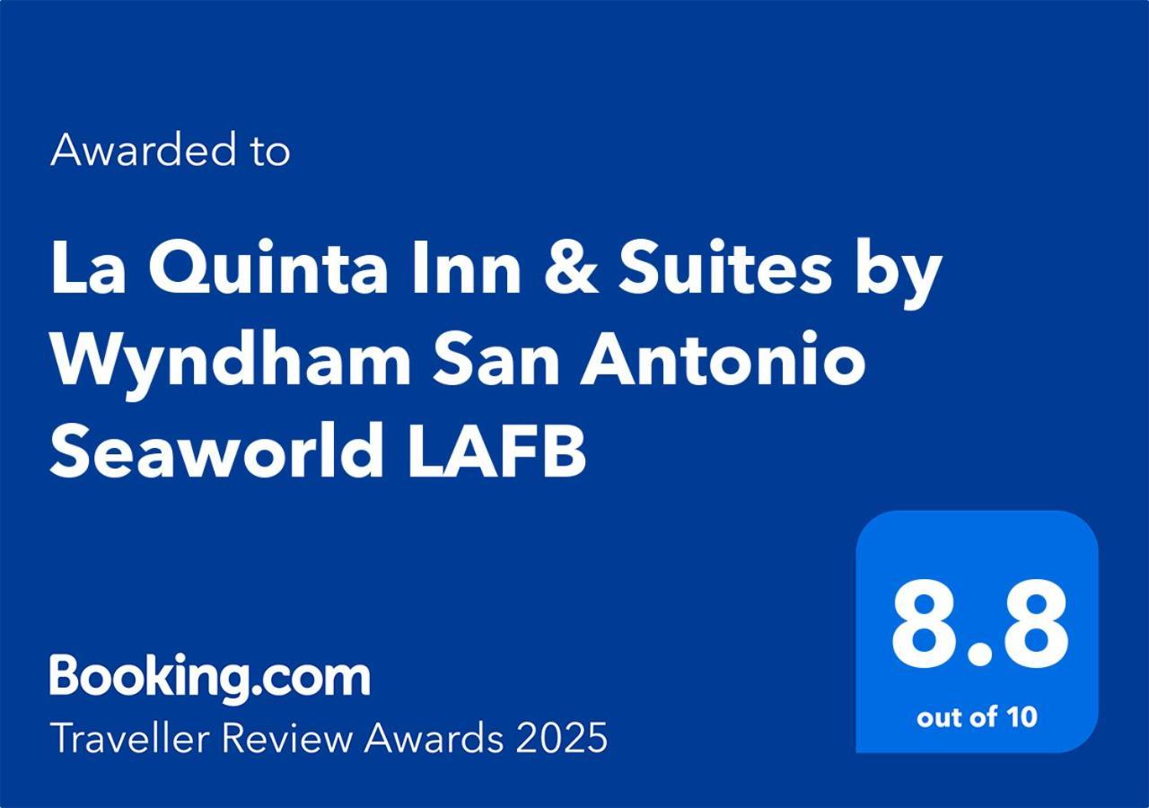 La Quinta Inn & Suites By Wyndham San Antonio Seaworld Lafb Zewnętrze zdjęcie